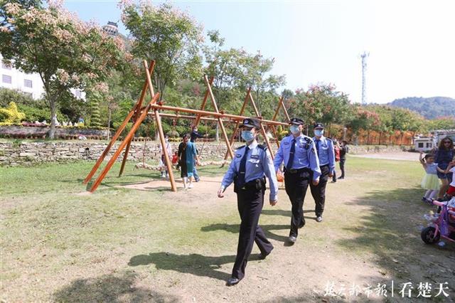 |黄陂14家A级景区免门票，警方全力保障景区平安