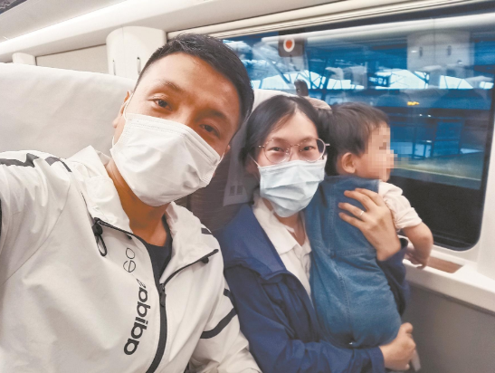 |早餐热干面，晚餐粤式茶，高铁串起天南海北亲情之旅