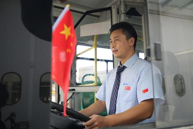 |保障市民假期出行，公交司机连续13个国庆节坚守岗位