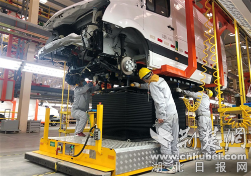 |襄阳市第三季度项目拉练活动走进东津新区