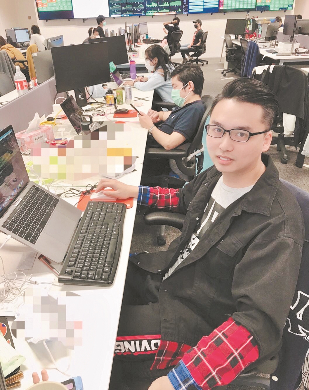 |考证达人毕业7年后年收入400万