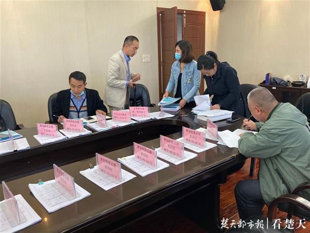 |“乐于奉献”也能拿学分！武汉一高校奖励36名学生