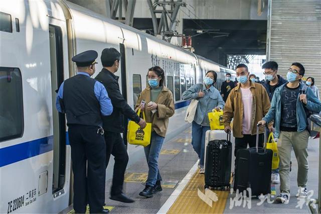 |今天，铁路迎来返程潮