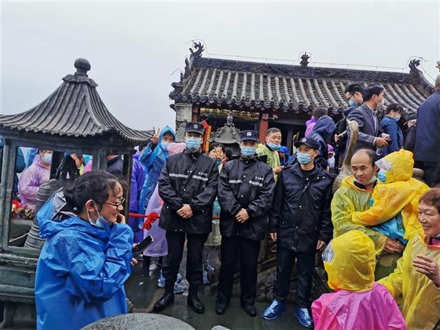 |国庆长假湖北每日4.7万余警力在岗，有效警情同比下降4.4％