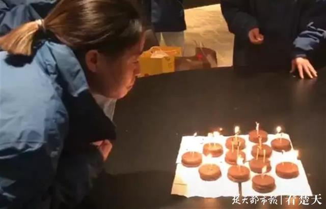 |方舱医院度过27岁生日，贵州援鄂护士重返武汉！她想把这个城市好好看清楚