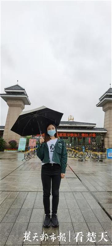 |方舱医院度过27岁生日，贵州援鄂护士重返武汉！她想把这个城市好好看清楚