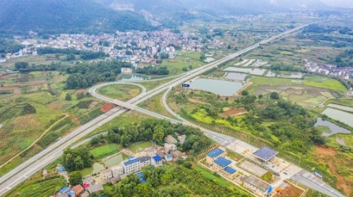 |好消息！湖北两条高速公路今日通车