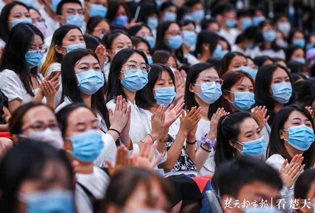 |重启半年：武汉重回活力之城