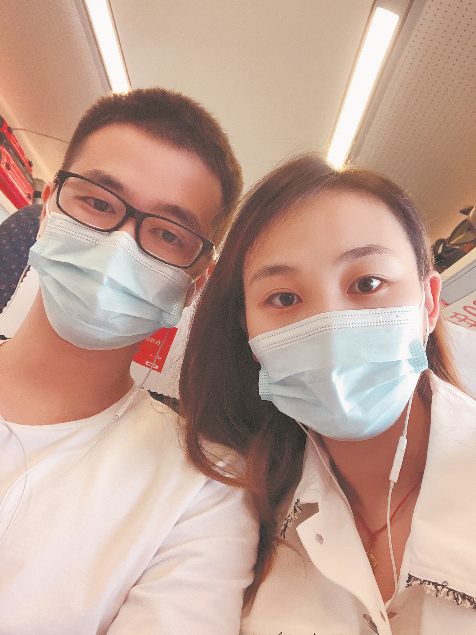 |两年异地恋 半日千里行 京汉高铁见证甜蜜双城恋