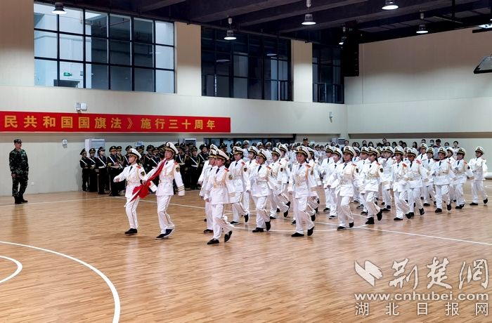 |厚植爱国主义！江汉区186名小升旗手向祖国献礼