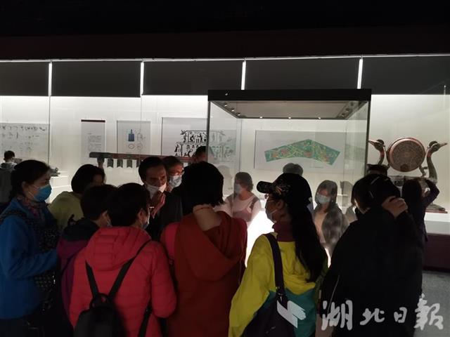 |“五天根本看不完” 洛阳12名文博志愿者包车来湖北“刷馆”