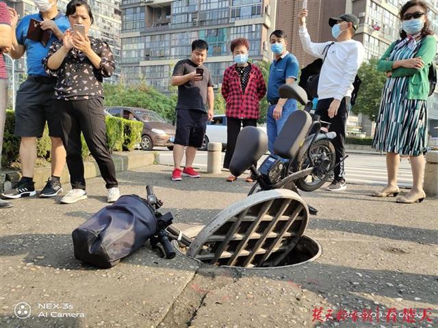 |上班路上井盖突然歪斜，骑车男子摔伤，事发10多天无人担责