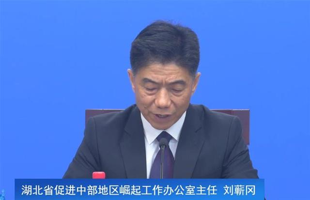 |贫困村全村人均可支配收入是5年前的3倍多