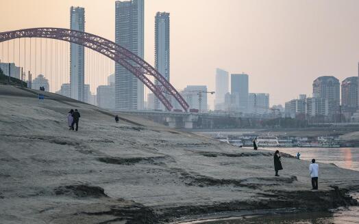 长江干线武汉段进入枯水期