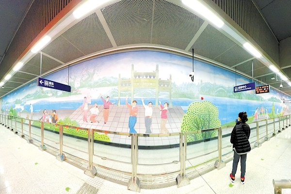 武漢地鐵6號線二期工程碼頭潭公園站亮相