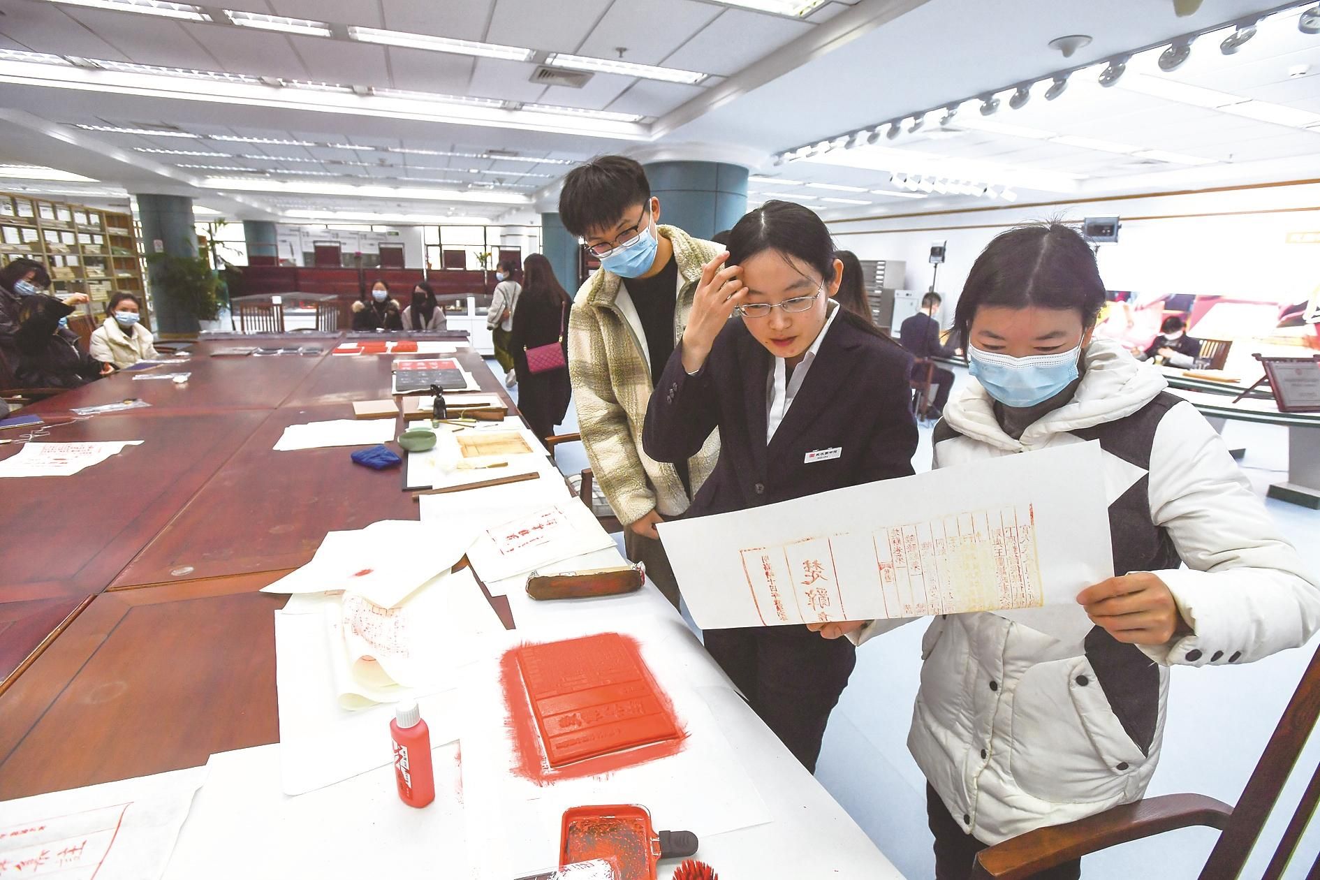 闭馆维修两月，武汉图书馆恢复开放