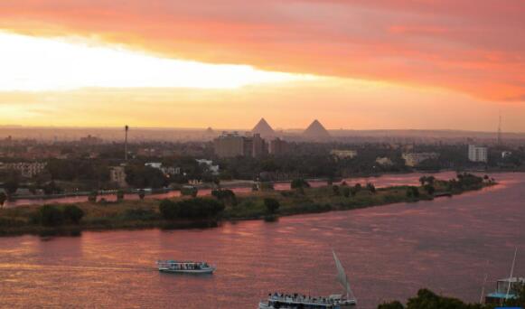 埃及开罗：红霞满天