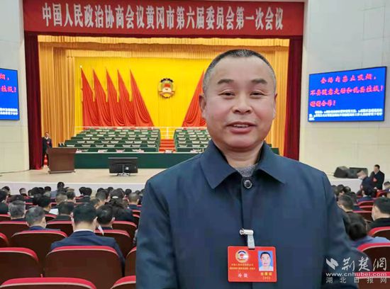 冷俊_副本.jpg