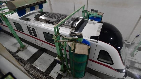 武漢首條全自動駕駛地鐵，下班會自己去洗澡