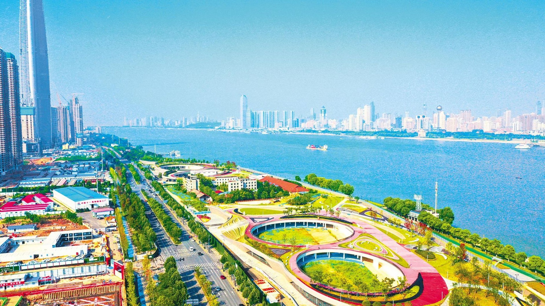 武汉江滩入选全国“标杆”