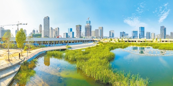 武漢光谷“超級地下城”主體封頂