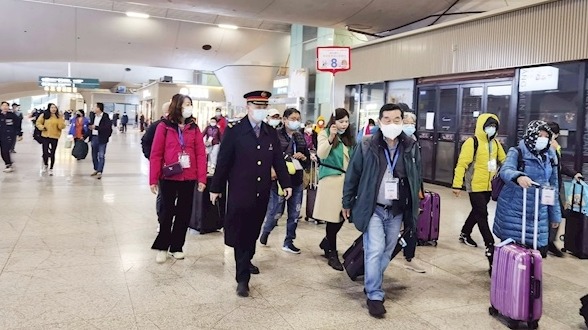 武汉火车站已迎来近10万赏樱客