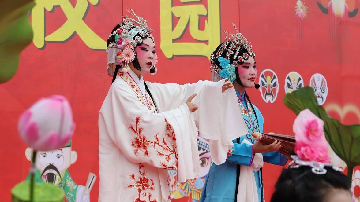 通山舉辦校園“小戲迷”戲曲比賽