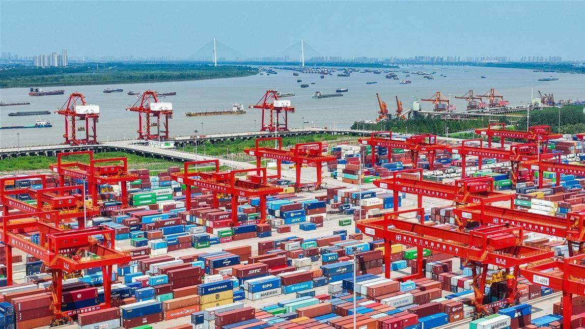 武漢港集裝箱吞吐量上半年創新高