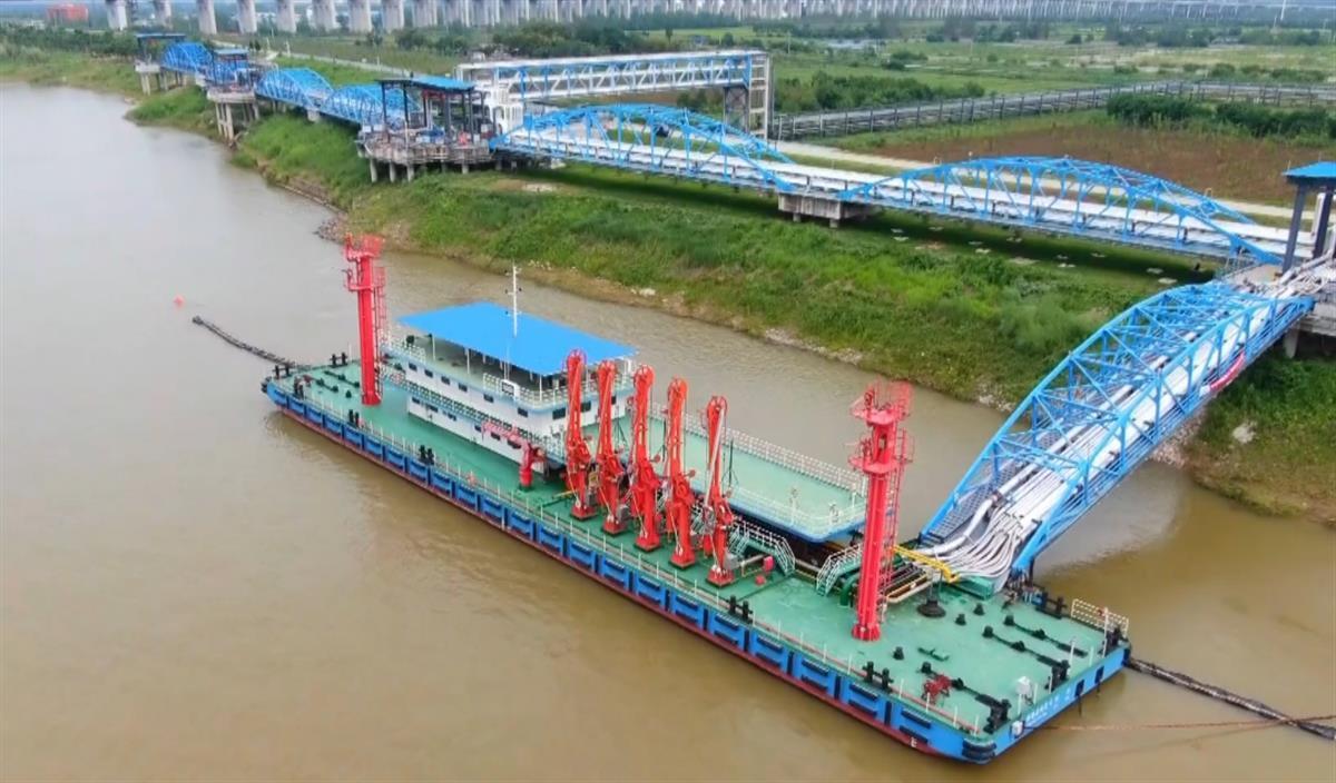 抢占港口物流新赛道江陵石化仓储基地施工正酣