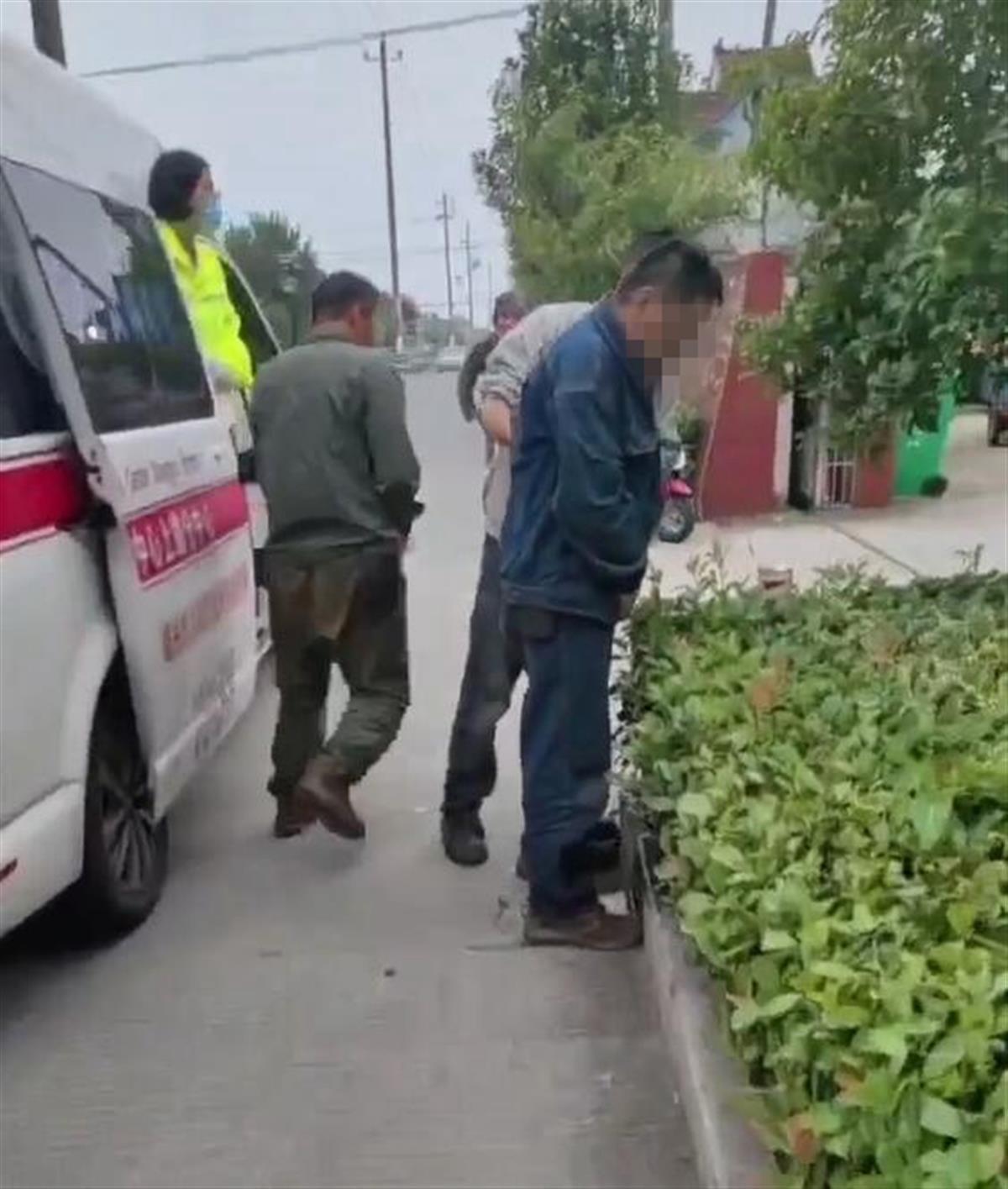 化米乐m6工厂突发泄漏附近约两百村民就医环保：将成立联合调查组