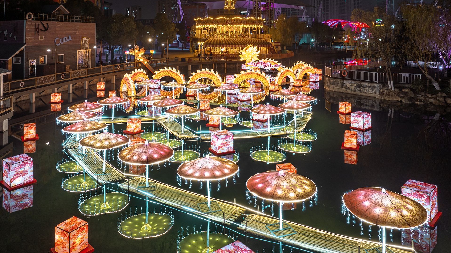 東湖龍年燈會：水陸空視覺盛宴好驚艷