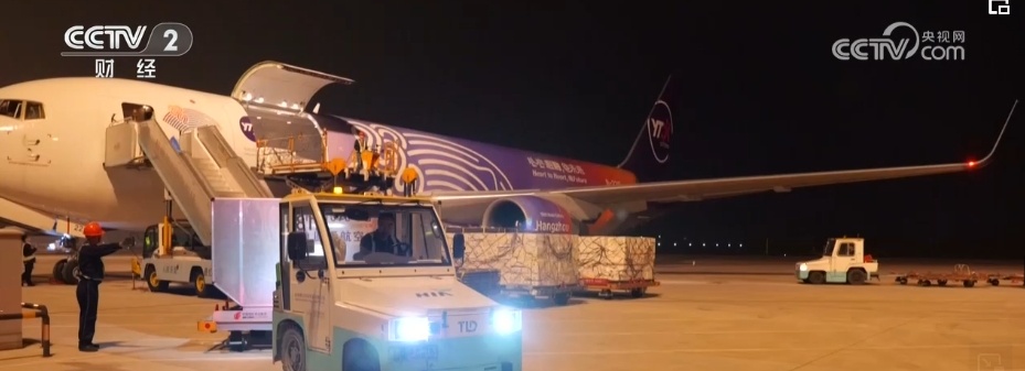 航空货运市场淡季不淡业务量高速增长机场货站“开足马力”保运力(图1)