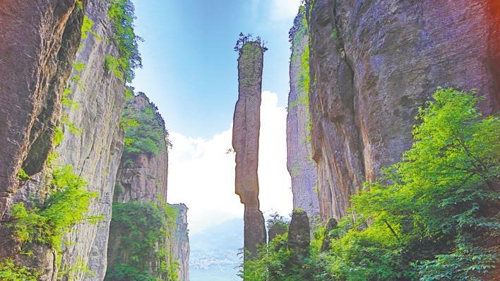 恩施大峡谷—腾龙洞世界地质公园首次亮相