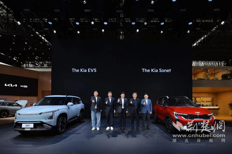 售价8.89万元起的全新SUV索奈智领上市 起亚新产品新技术闪耀北京车展