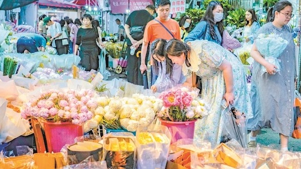 双节带热花卉市场