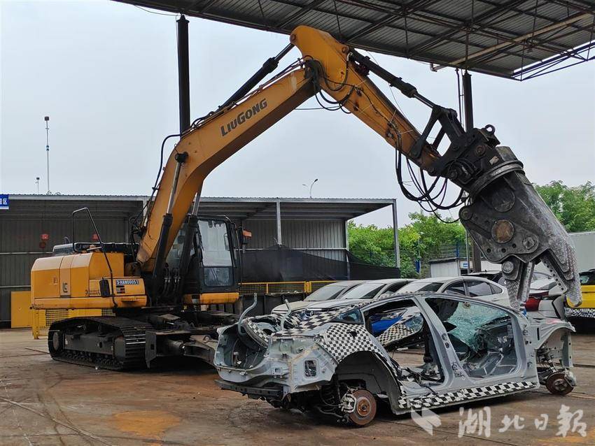 精拆细解看报废汽车如何“变废为宝”(图2)