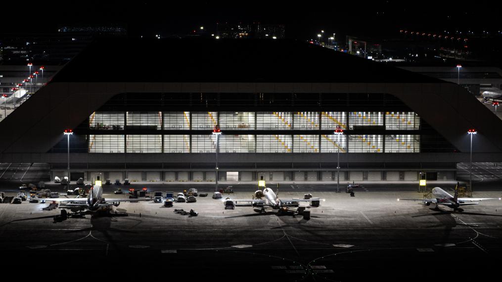 鄂州花湖国际机场国际货邮吞吐量突破10万吨