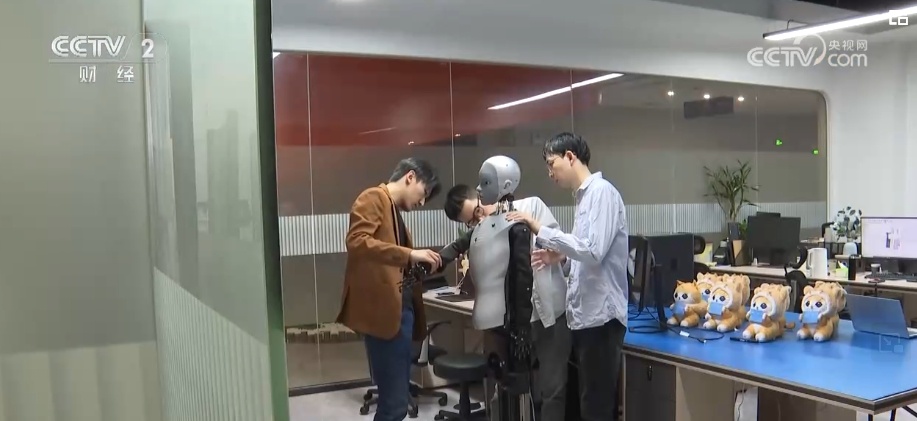 赋能情感“引擎”玩具市场“上新”不断呈现新亮点(图3)