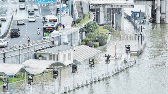 长江汉口站水位超警0.6米以上