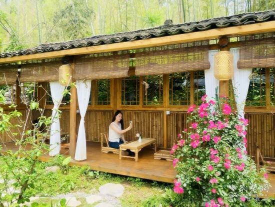 赤壁市官塘驿镇以庭院“小经济”探索乡村发展新业态