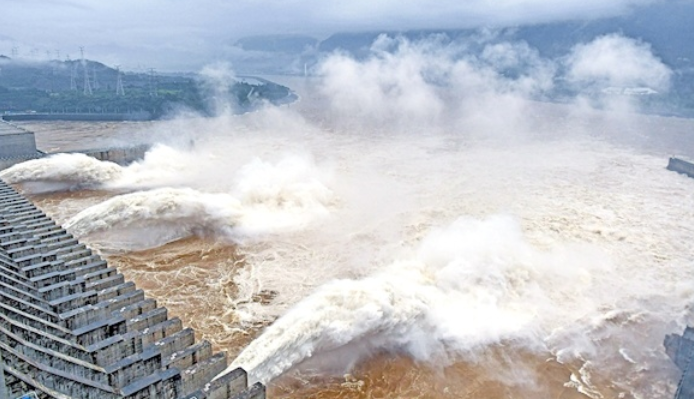 三峡工程三十而立： 长江防洪体系的“中流砥柱”