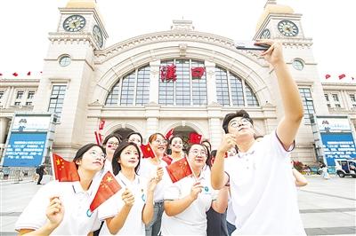 红旗飘飘迎国庆