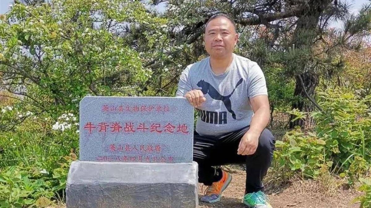 退役军人胡顺带领乡亲修缮长征遗址