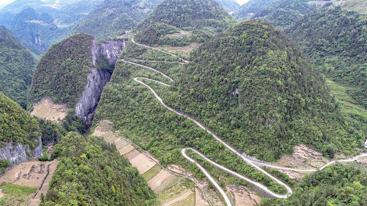 新增7處！利川市天坑數(shù)量位居世界第三