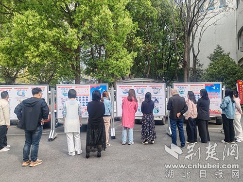 北哥城芬钦港区的汉江北路社区已发起了宣传活