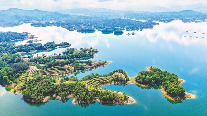 生態(tài)水庫景如畫