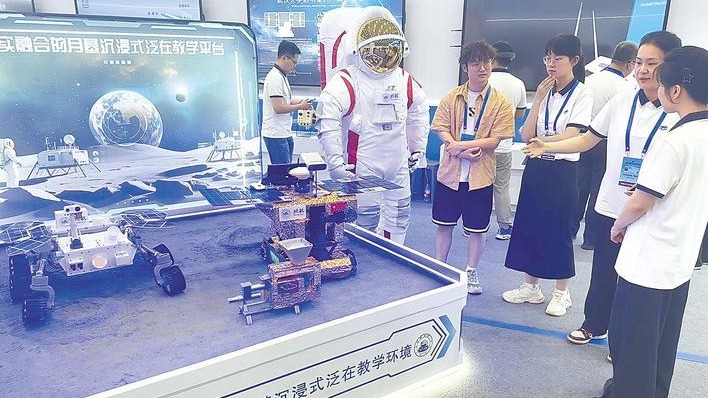 数百外宾现场感受中国智慧