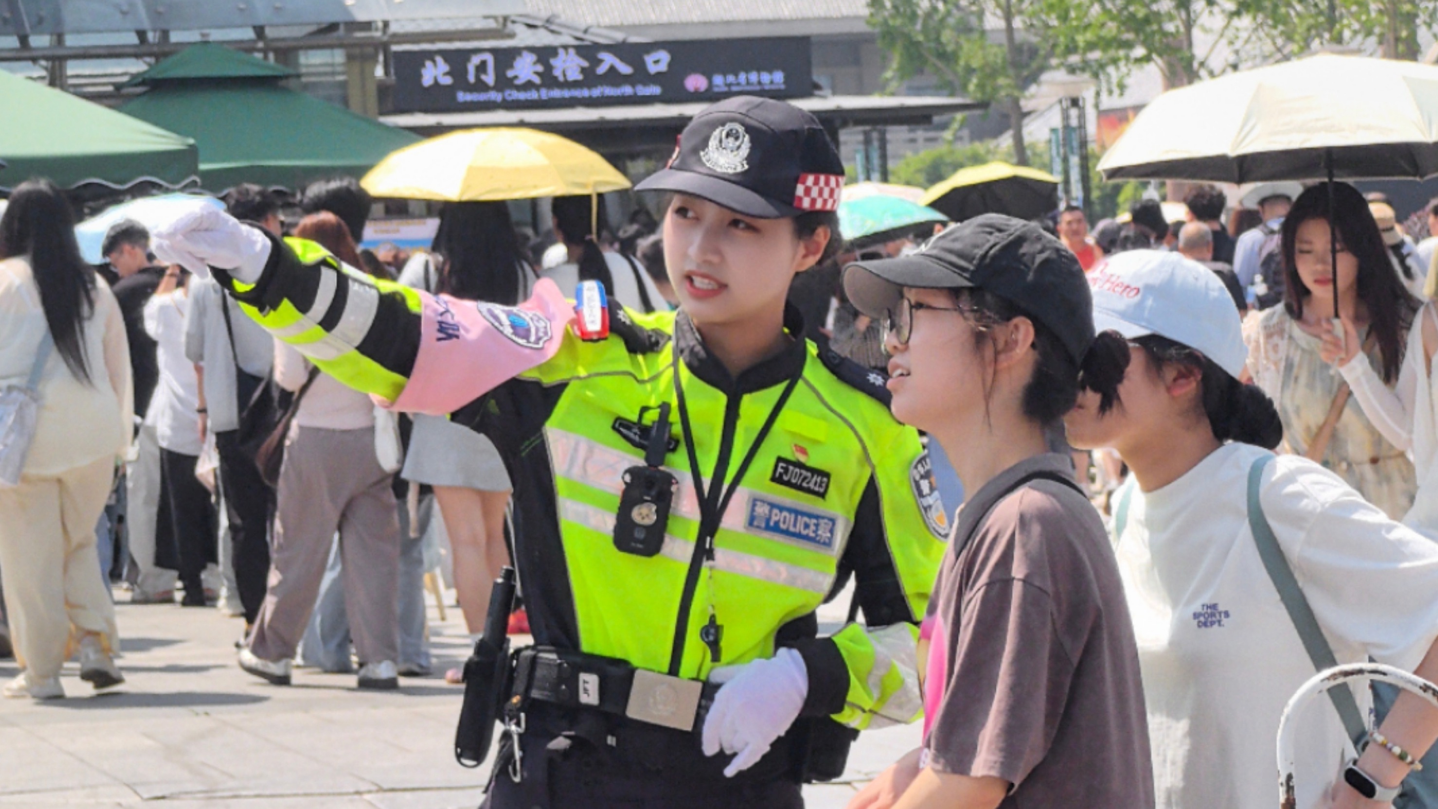 游客放心暢游武漢，武漢交警全程護航
