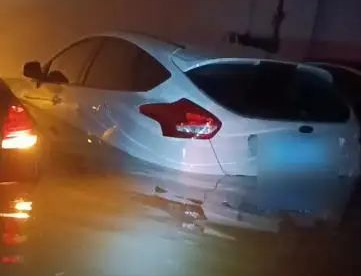 桂林暴雨有小區(qū)車庫被淹，居民：積水曾沒過車頂