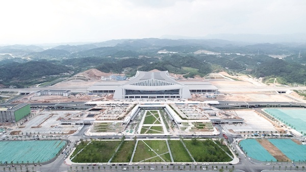宜昌北站南广场停车场冲刺施工